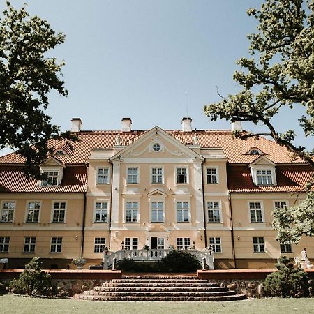 Malpils Manor Hotel Exterior photo