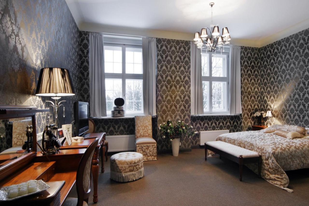 Malpils Manor Hotel Room photo